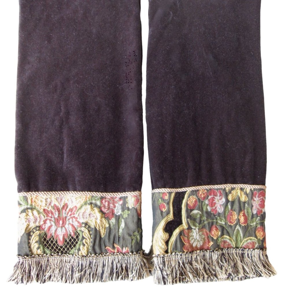 Embellished Austin Horn 2 Floral Fringed Luxury Bath Towels Black Terry Velour